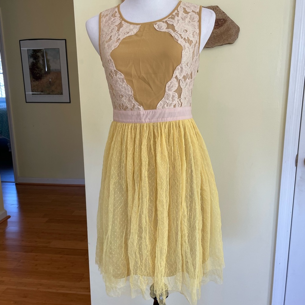 ModCloth Ryu dress - Picture 2 of 12